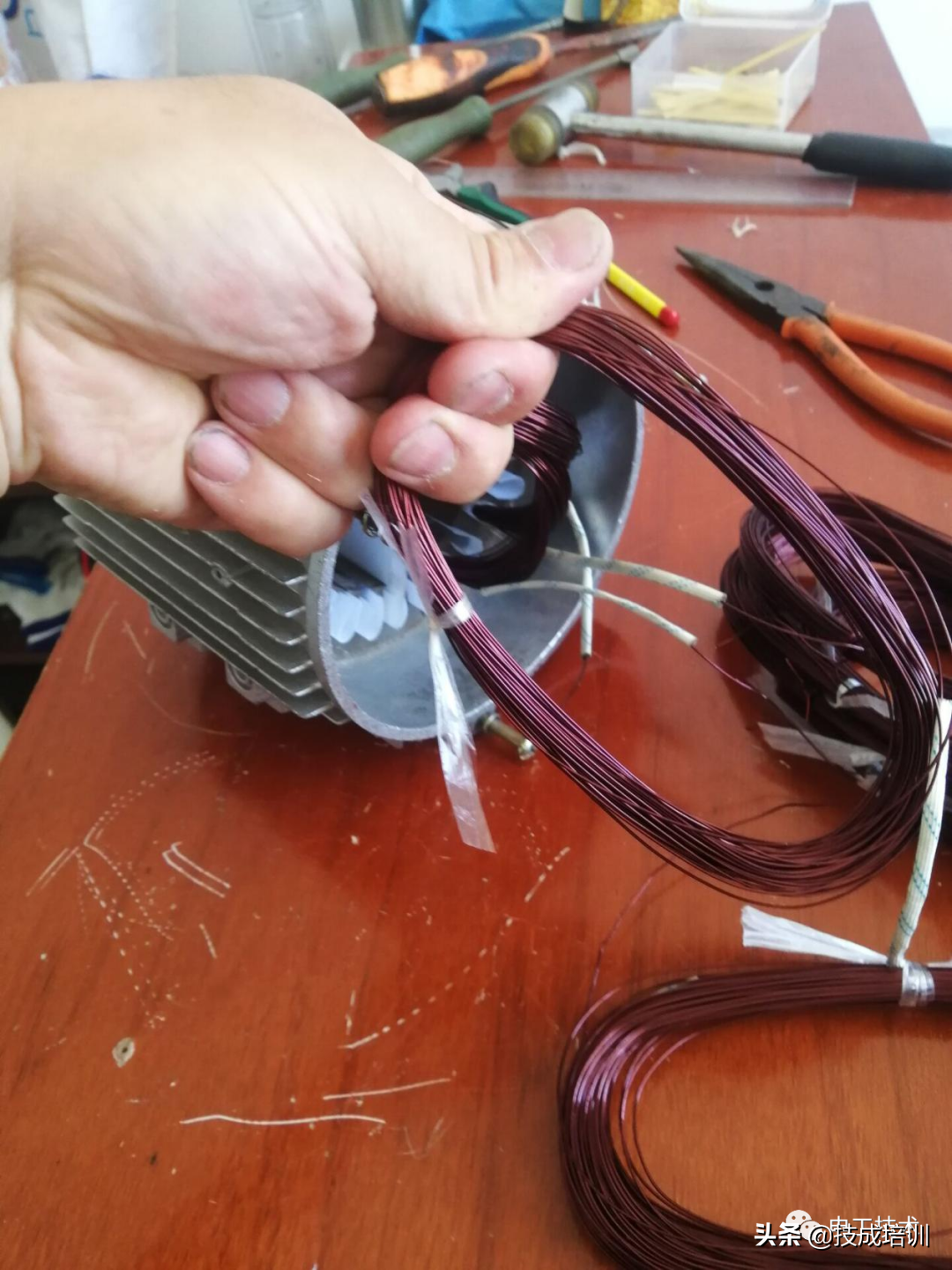 修理电机原来这么简单，新手电工一下子就学会了