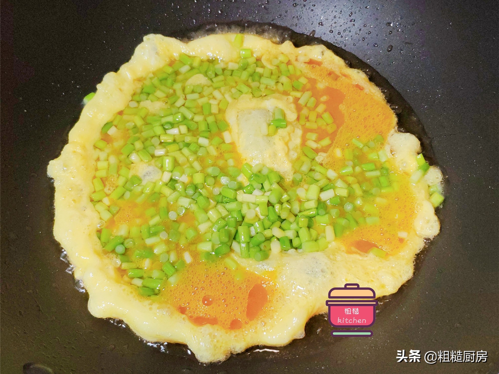 早餐时，别再吃水煮蛋了，学会这5种鸡蛋新吃法，营养美味又简单