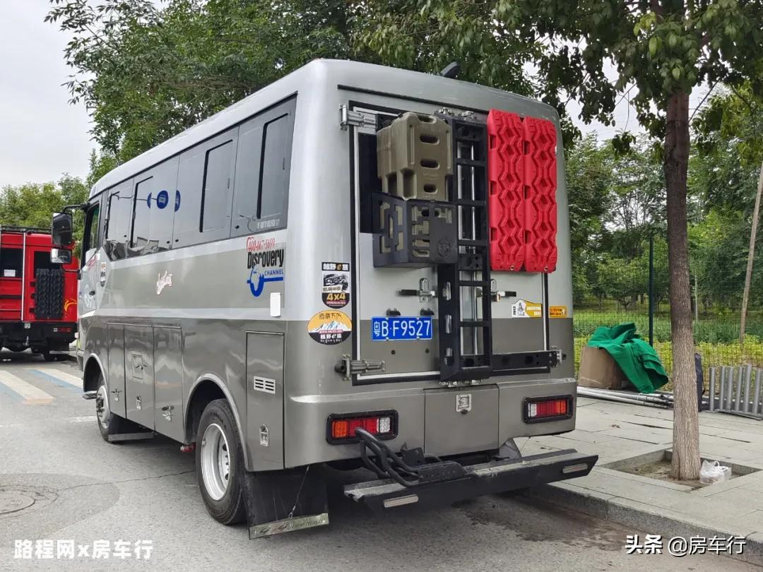 国产四驱，豪横外形，东风挑战者四驱越野房车，试问谁不爱？