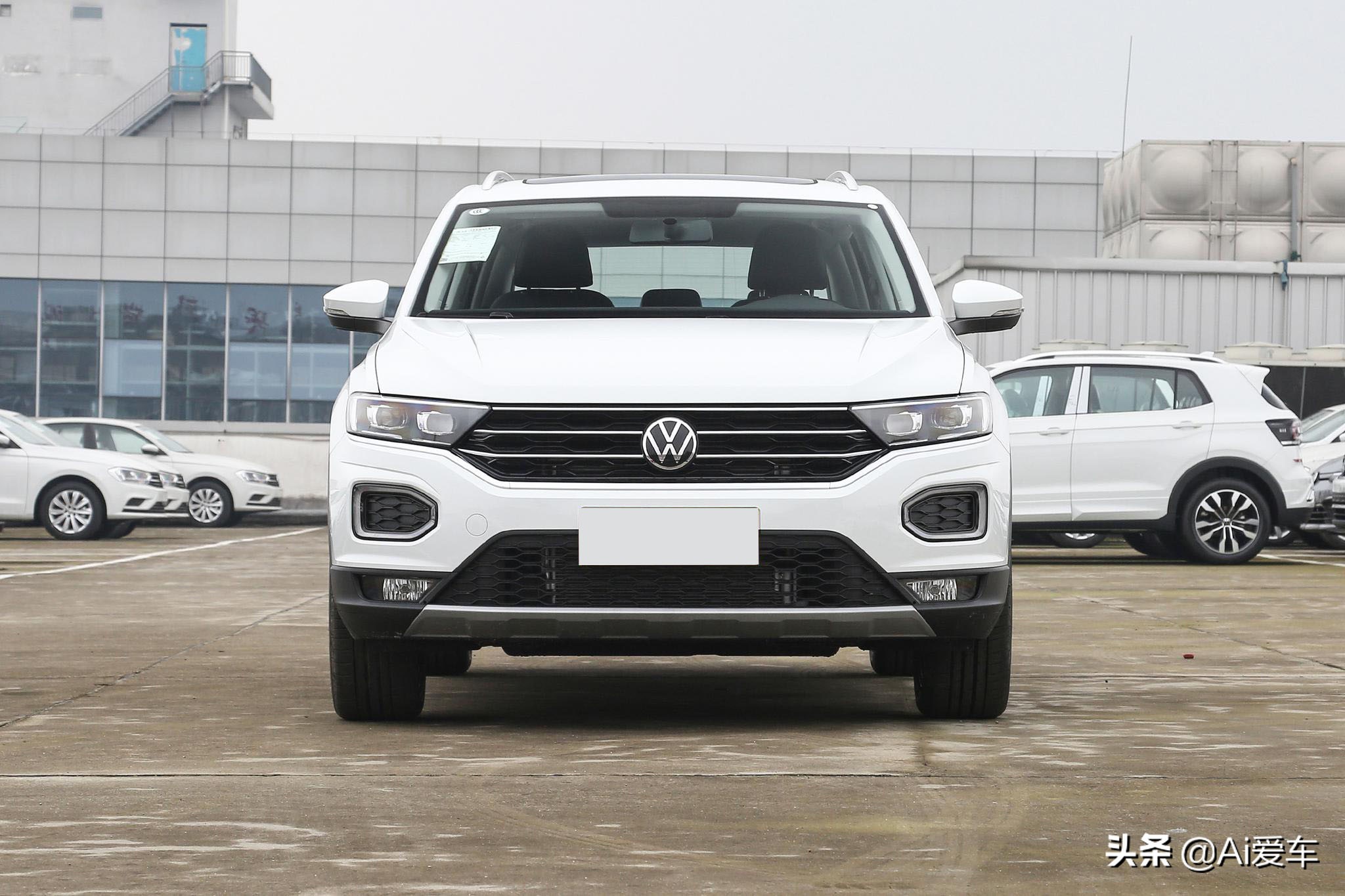 便宜省心车身好停，德系自动挡家用SUV，油耗6L不到，T-ROC探歌