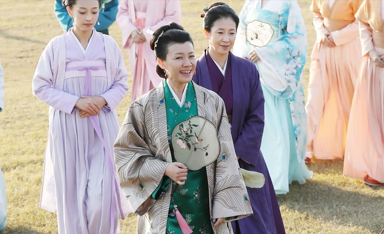 《知否》：对付“白莲花”林噙霜，孔嬷嬷只教了盛紘4句话