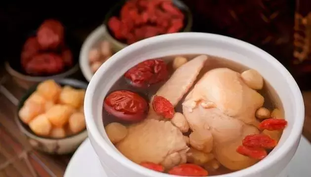 清炖鸡汤怎么炖好喝又营养
