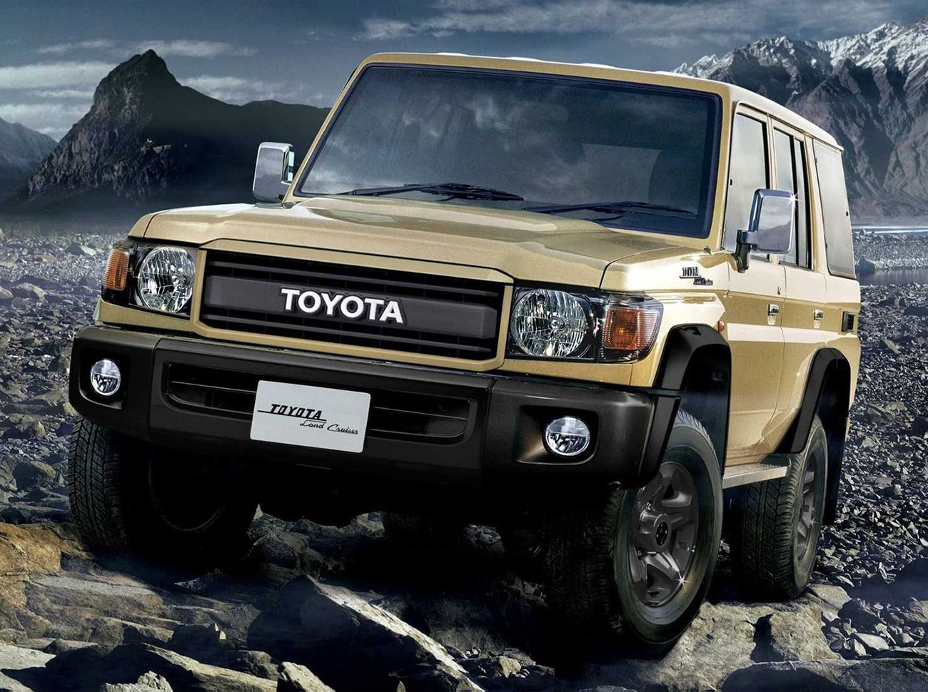 丰田陆巡LC70新车型官图发布，用字母车标，搭载4.5L柴油动力