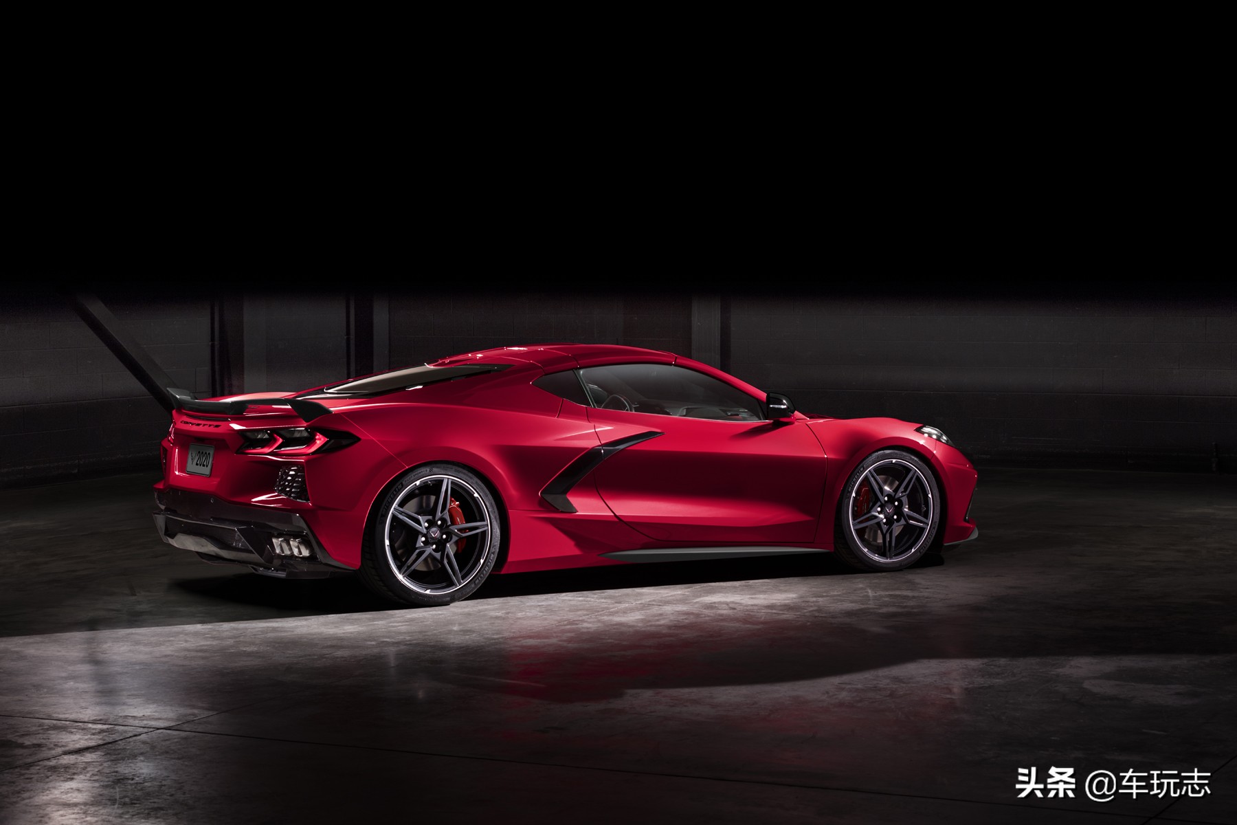 雪佛兰还没有能力超越兰博基尼：2020款克尔维特Corvette C8