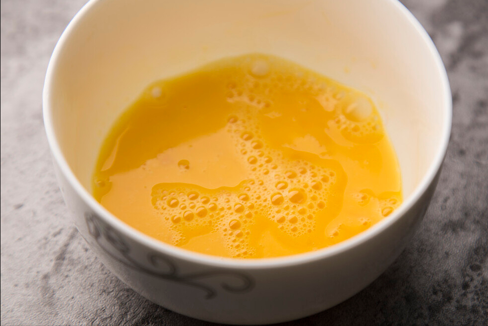 做紫菜蛋花汤，紫菜用不着下锅，教你地道做法，紫菜汤又鲜又香