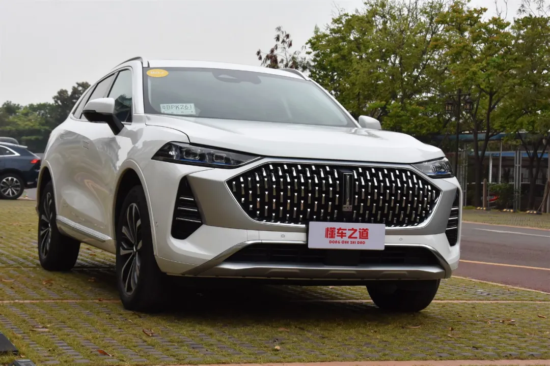 试驾：WEY摩卡，它挑战豪华品牌SUV