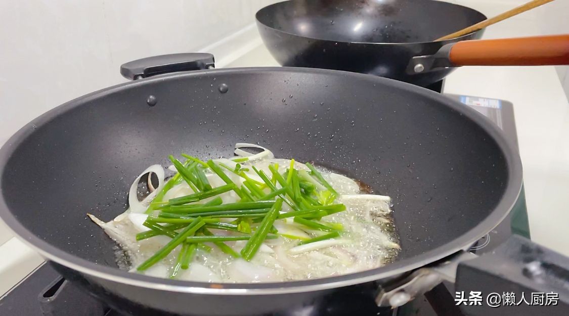 饭店烧的红烧鸡肉那么好吃！诀窍就在这里