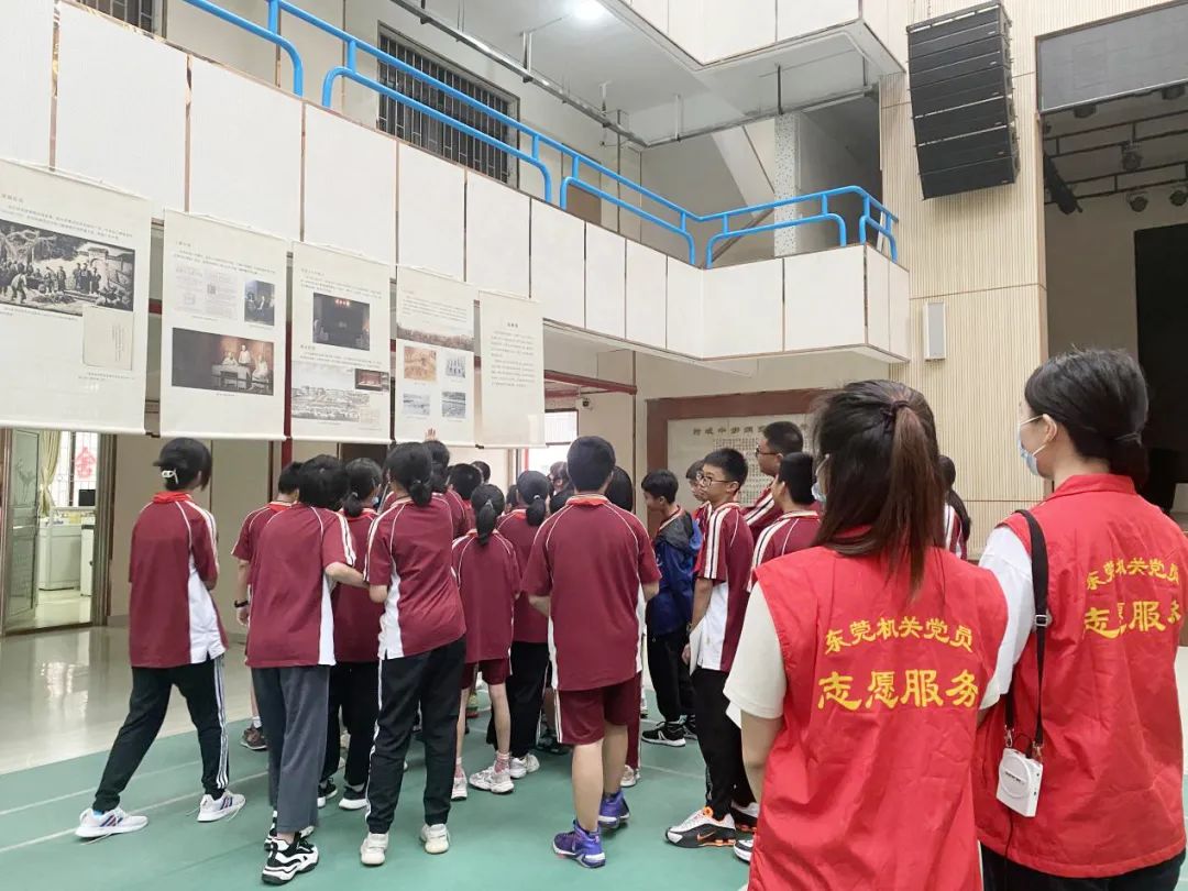 鸦片战争博物馆禁毒小分队走进东城中学