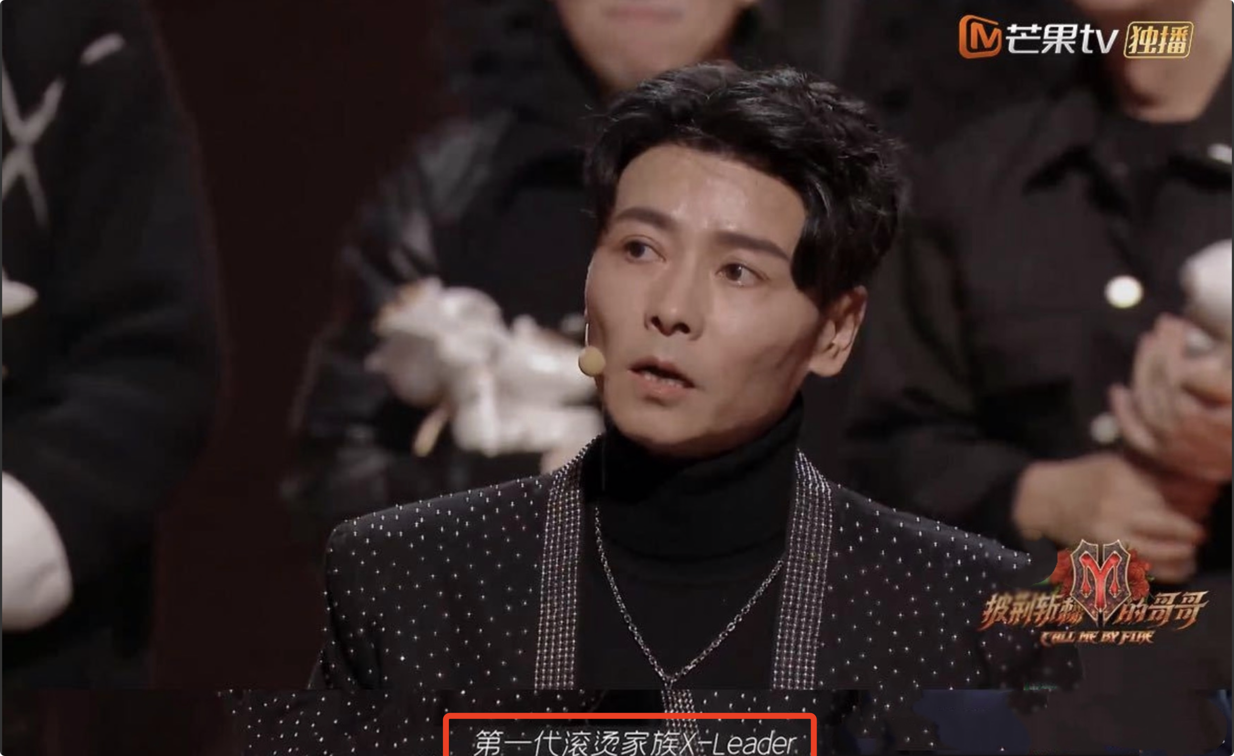 蔡少芬晒照庆祝张晋成团，与老公接吻被公主抱，老夫老妻依然甜