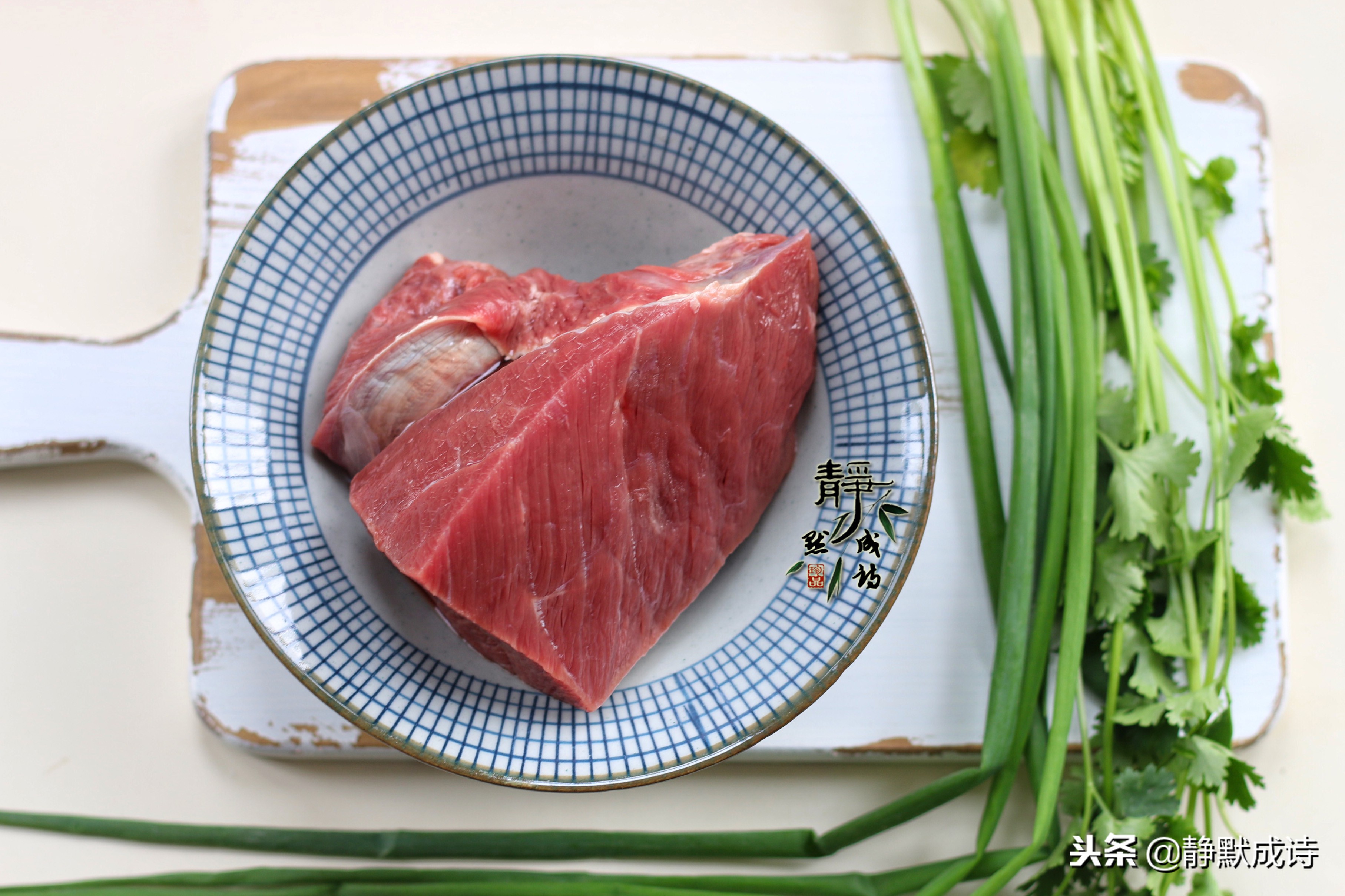 牛肉这样炒才滑嫩，喷喷香特下饭，这两点要记牢，哪点出错都不行