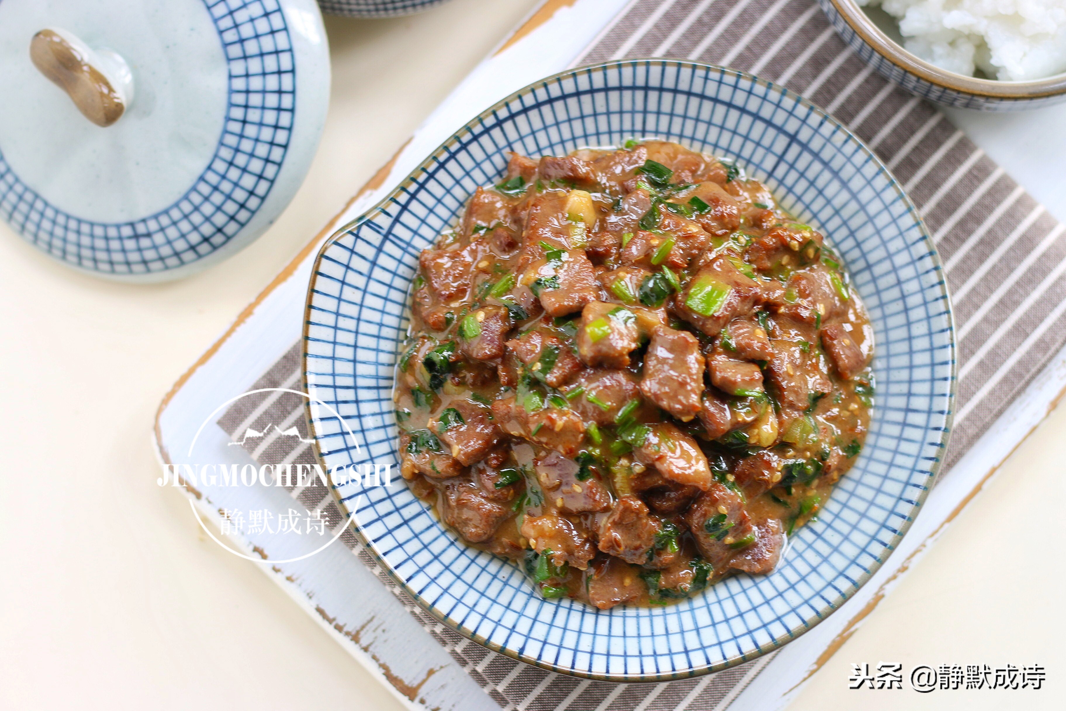 牛肉这样炒才滑嫩，喷喷香特下饭，这两点要记牢，哪点出错都不行