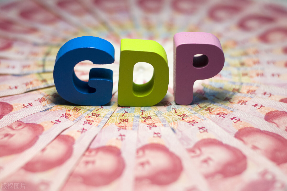 人均GDP从1万到2万美元，美国用9年，日本用6年，中国要多久？