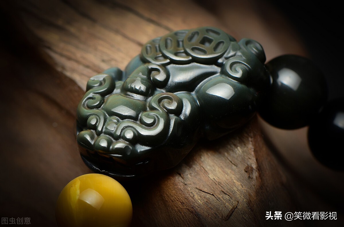 男士適合佩戴什么首飾呢？
