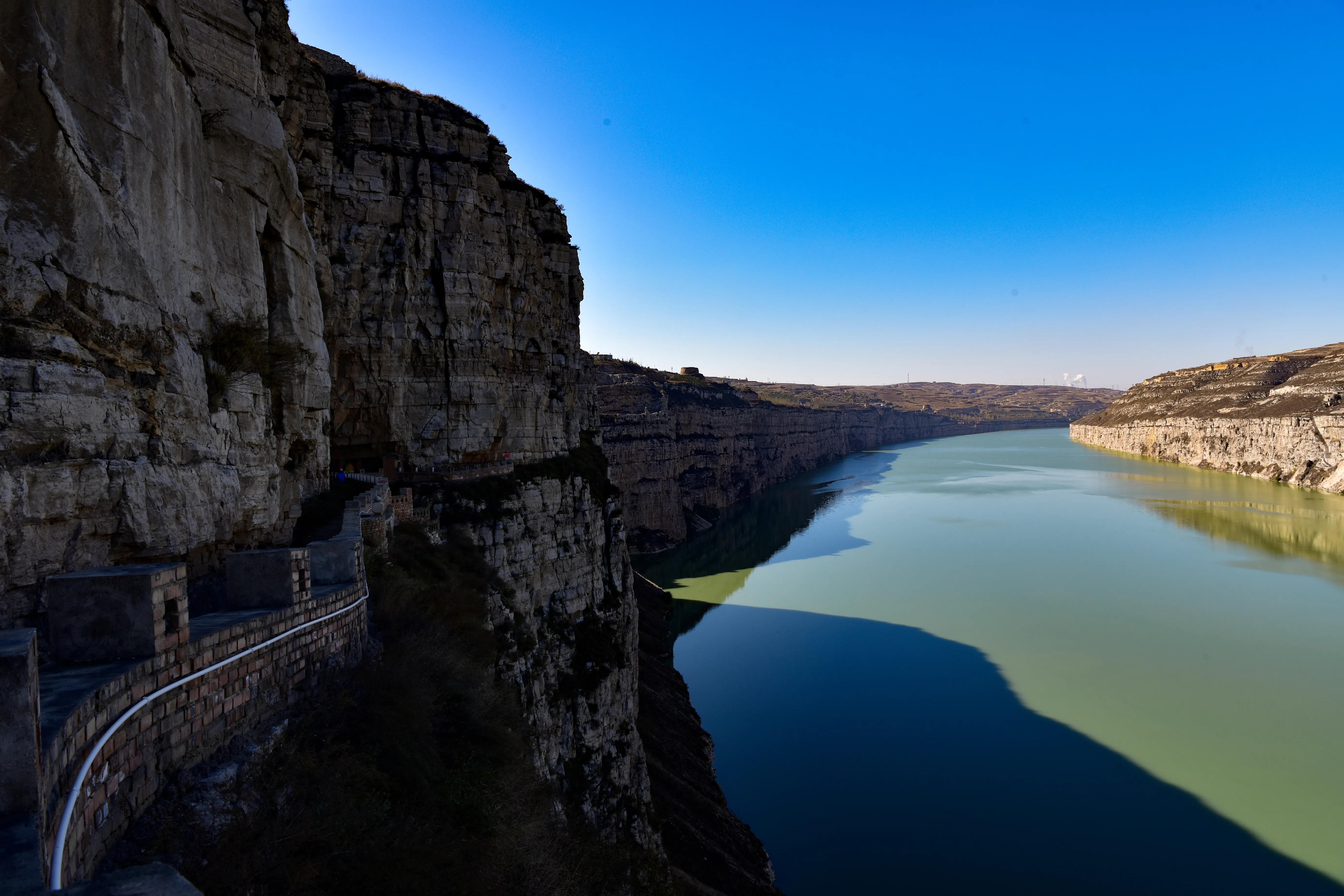 【庆百年华诞 书时代心声】河边行走 - 河曲文学 - 河曲视窗--河曲