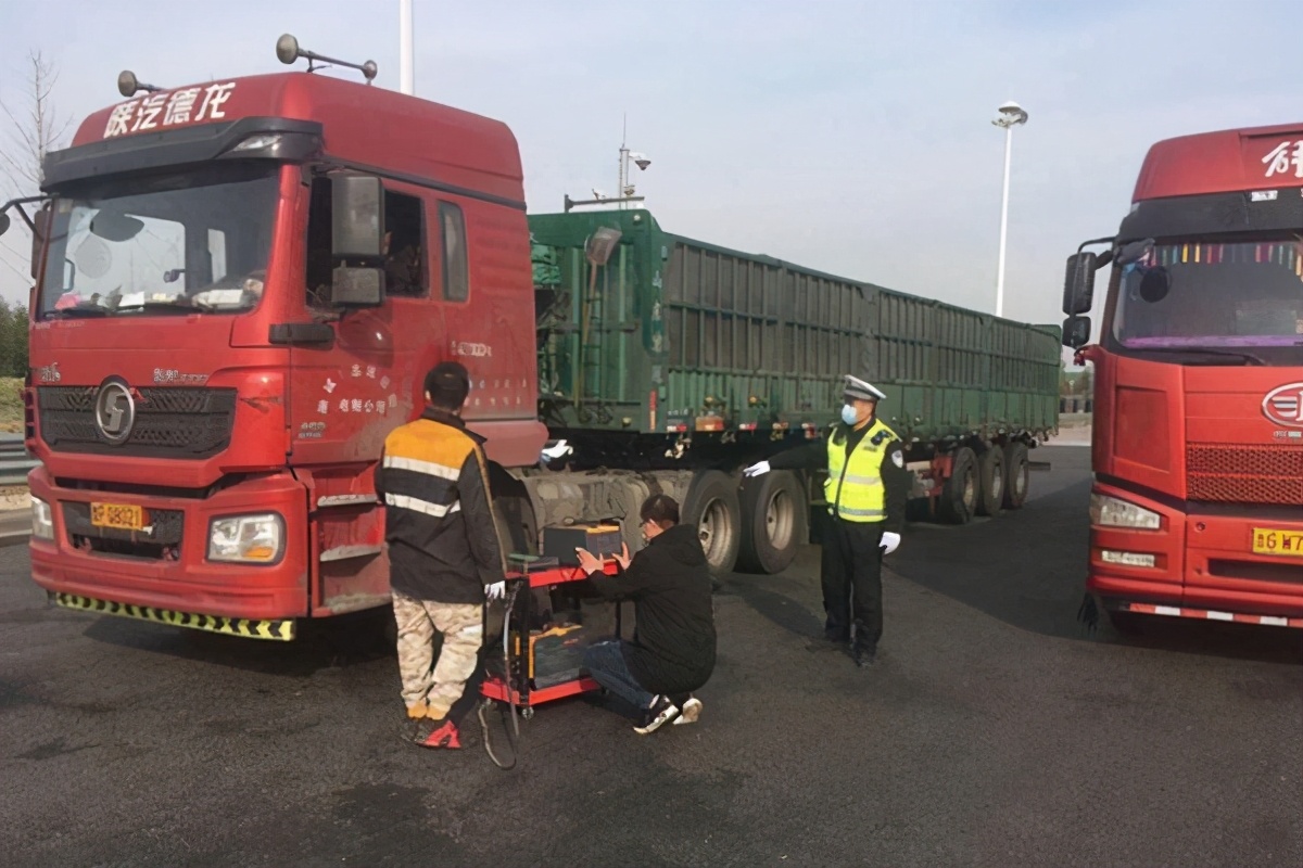 刚买3年的国四车，还没回本就不让跑了，这样一刀切合理吗？