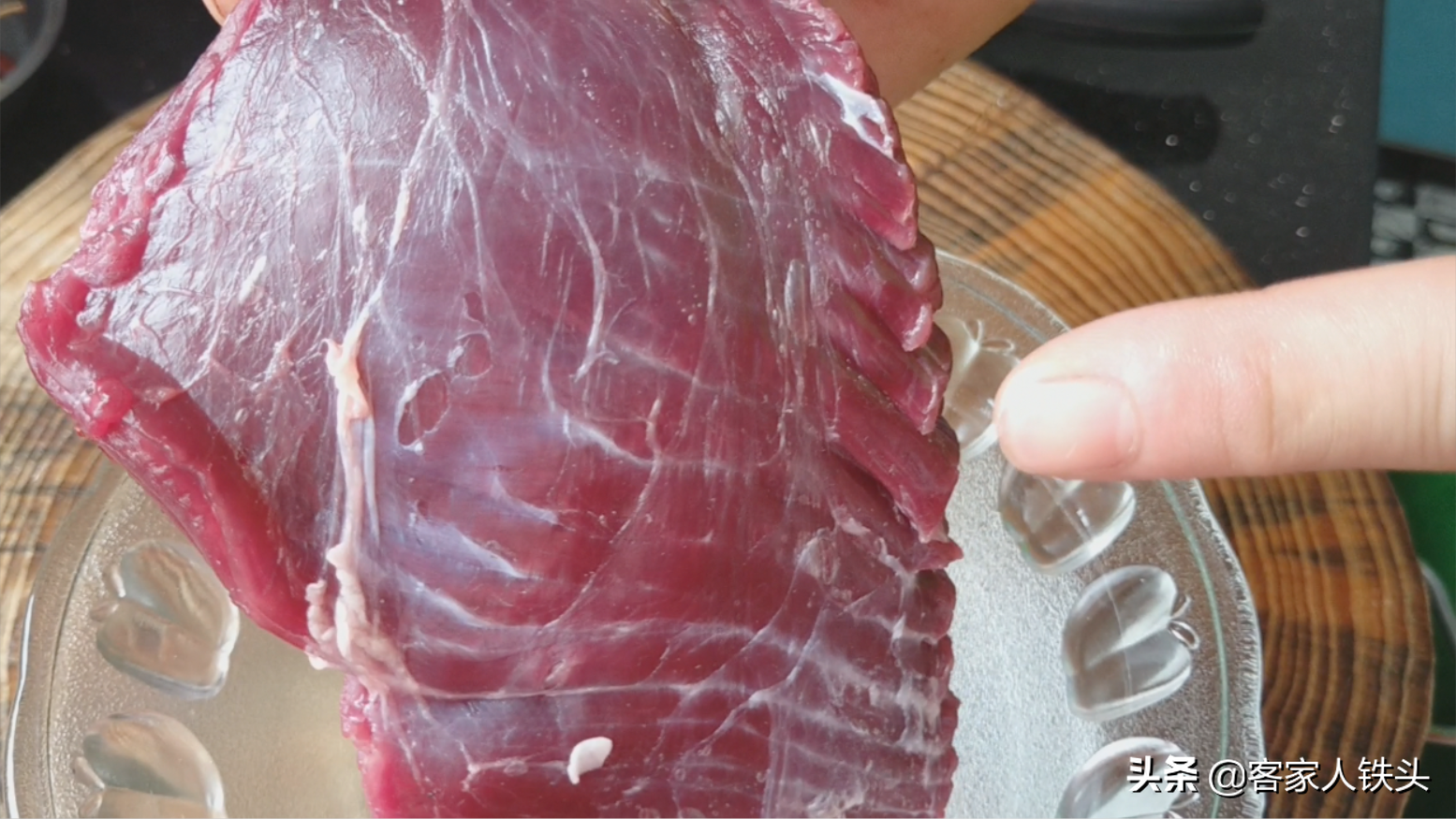炒牛肉嫩滑技巧：掌握关键步骤让牛肉口感鲜嫩多汁