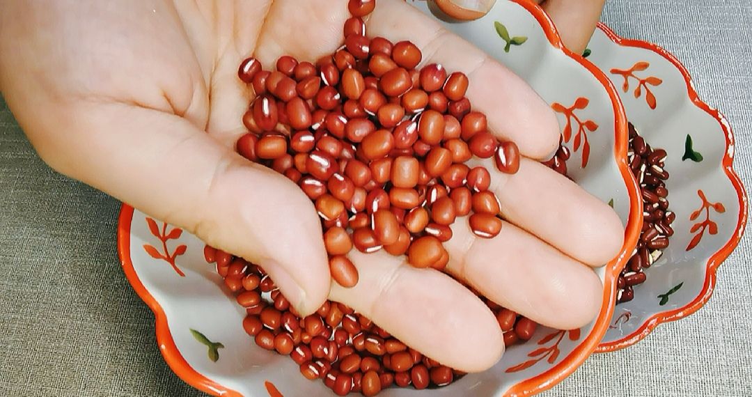 红豆薏米水怎么煮去湿气效果好，用赤小豆及好吃吗？