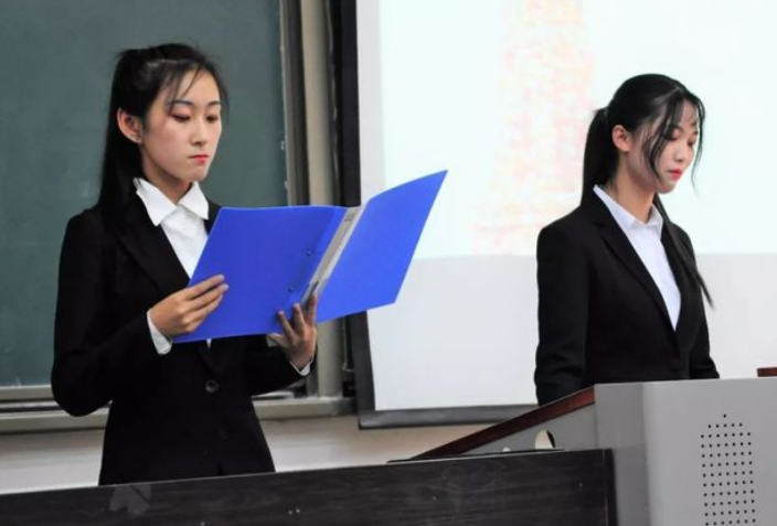 大学生入党流程，想要尽早入党最好竞选这个职务，早知道早受益