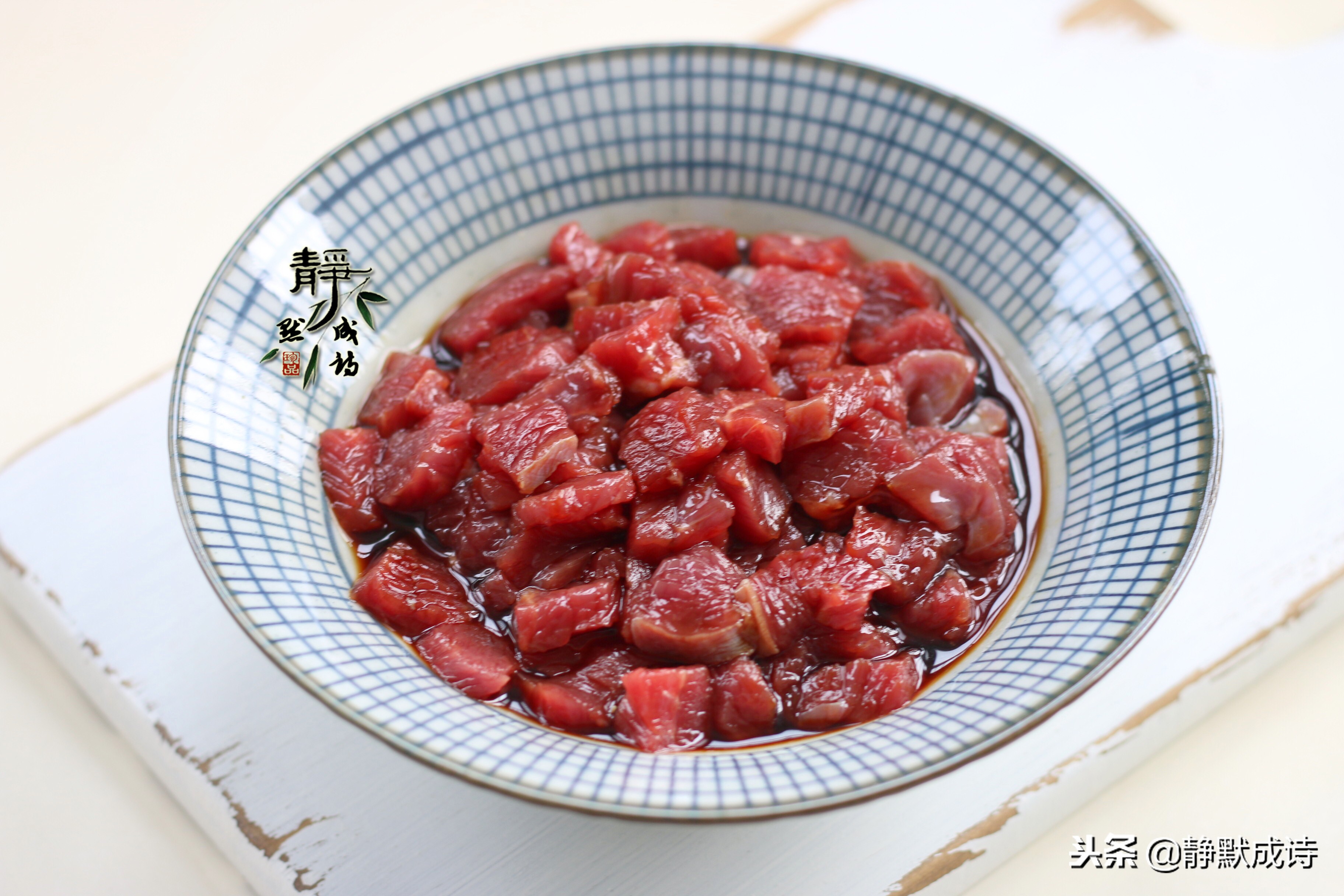 牛肉这样炒才滑嫩，喷喷香特下饭，这两点要记牢，哪点出错都不行