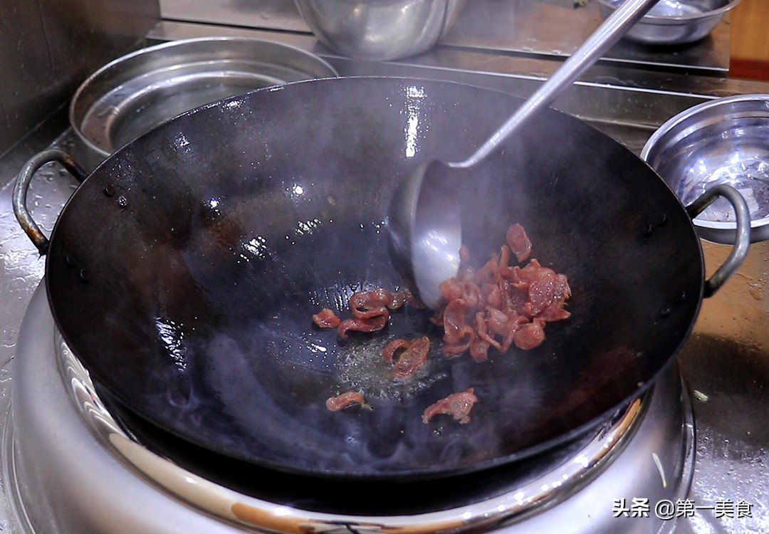 图片[5]-【香菇腊肉】做法步骤图 香而不腻 嫩滑可口-起舞食谱网