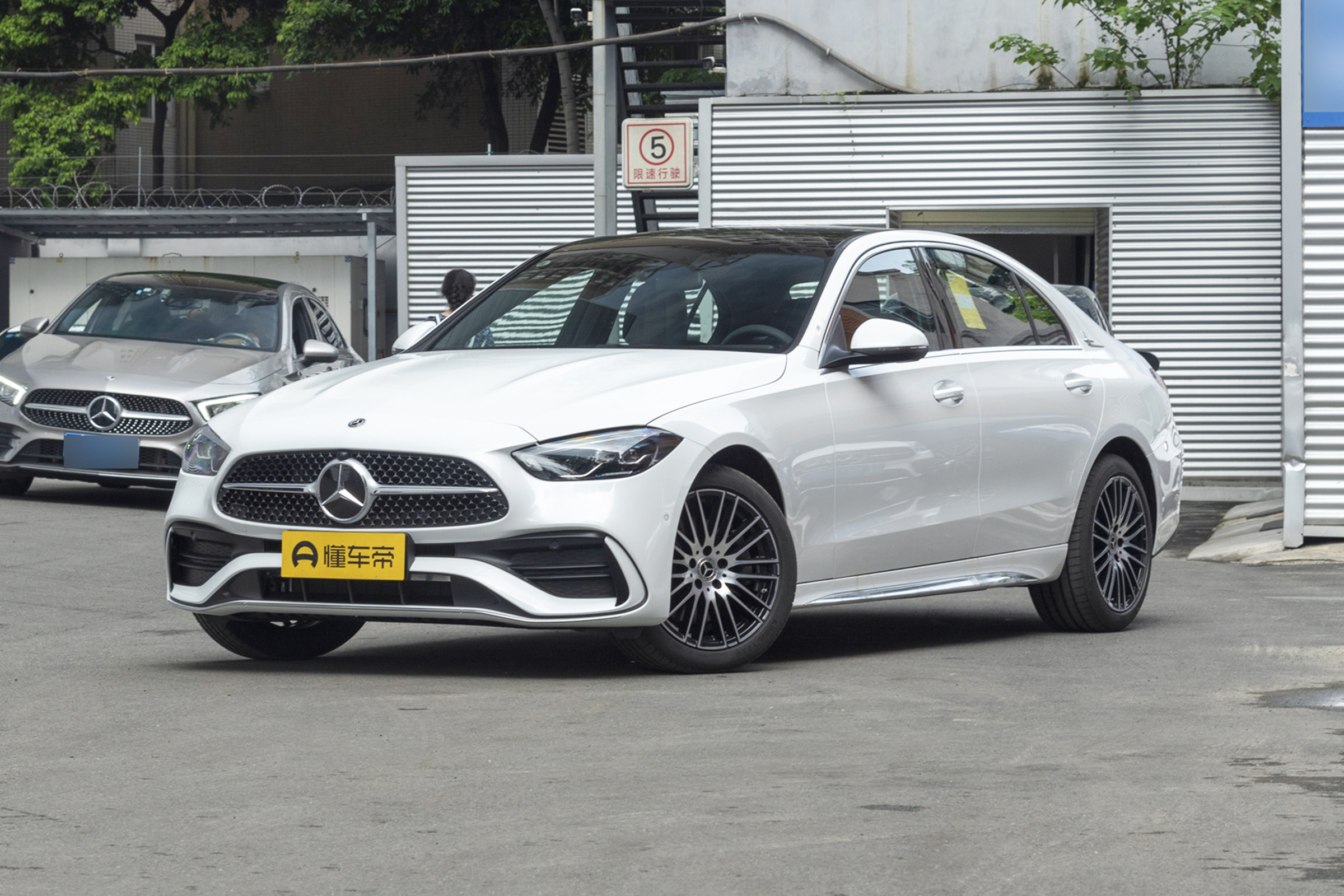 新车 </p><p>　　 没答案时就选“C” 全新一代奔驰C级深度解析