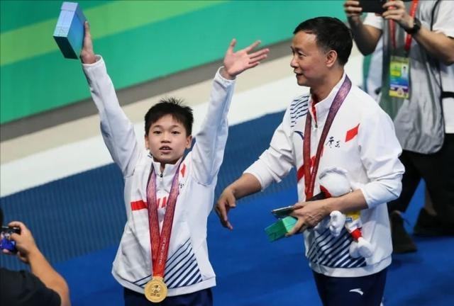 观众有眼福，全红婵换教练后首次正式亮相时间确定，或挑战双人跳