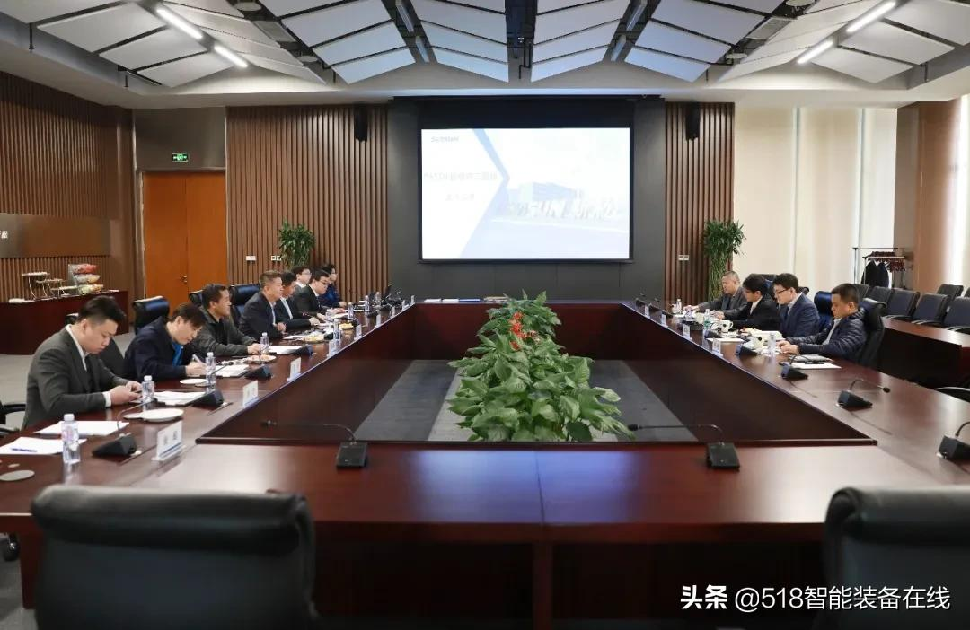 新松助力松下打造新能源汽车车载充电器OBC智能生产线