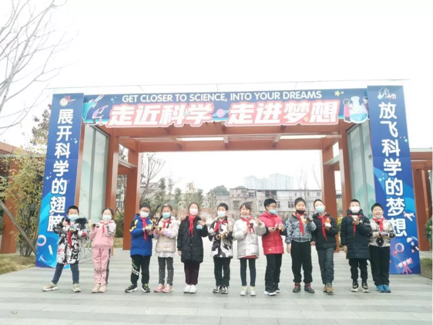 2021年成都市青少年机器人竞赛“物流之星”中和小学分赛场