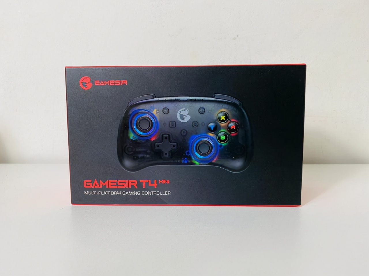 小而美新传承，盖世小鸡T4 Mini体验，操作灵敏+炫酷灯效