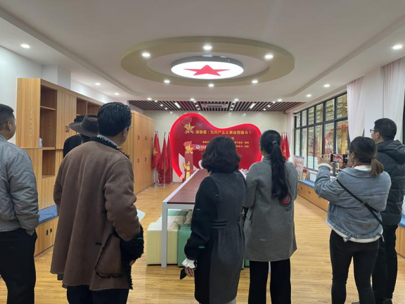 双流区协和实验小学与巴塘县格木小学“双减”专题工作会