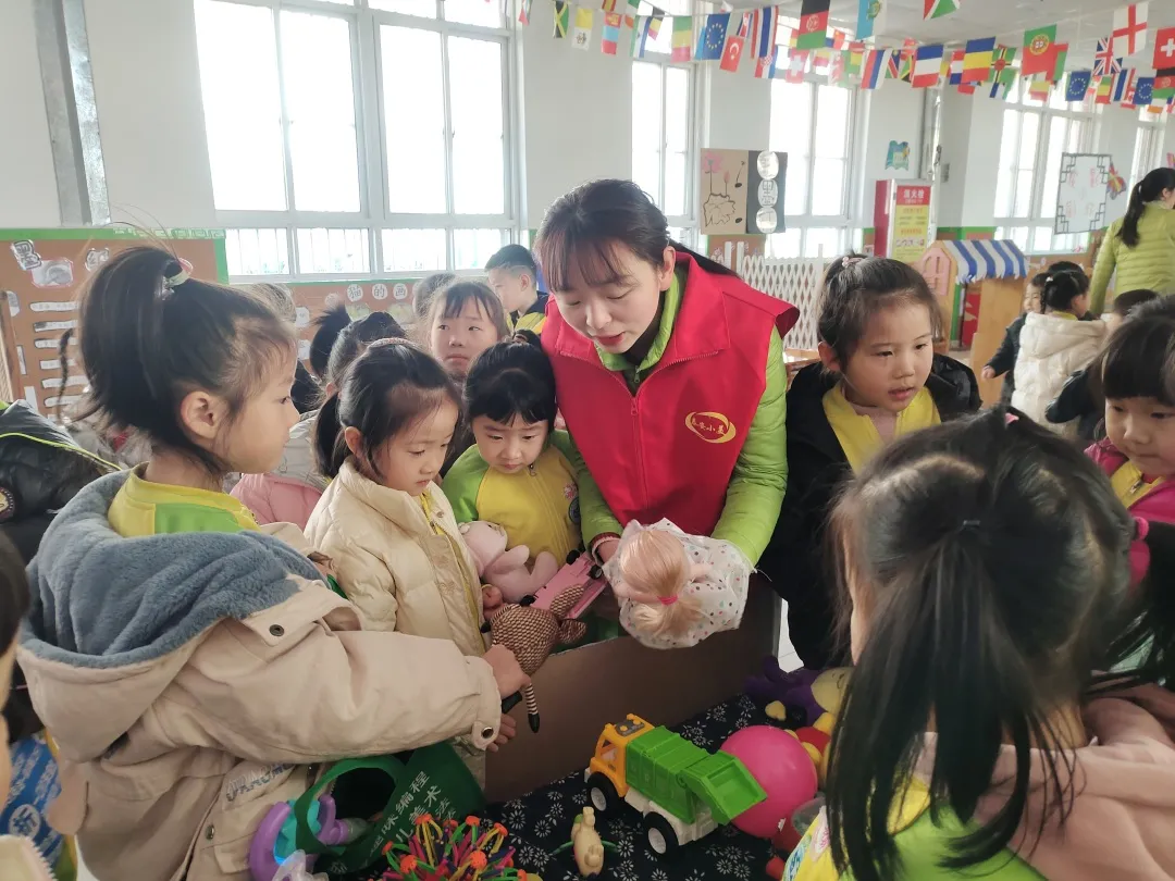 浓情中国年 欢喜逛庙会：宁阳县文庙中心幼儿园举办新年庙会活动