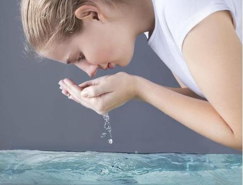 洗屁股竟比洗脸还重要？这可真不是开玩笑，看看吧