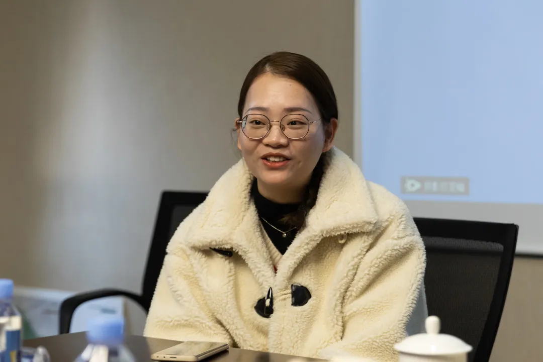 倾听心声,共话发展,今日温肯举行研究生新年座谈会