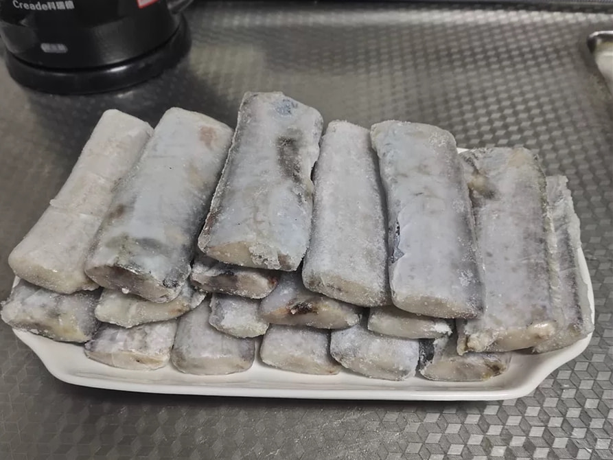 买带鱼，选“黄眼睛还是黑眼睛”的？牢记3不买，挑选带鱼简单了
