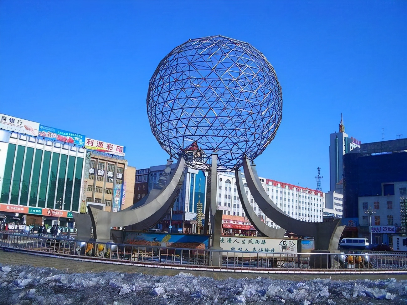 鹤岗,是国务院批复确定的黑龙江省东北部地区中心城市之一,是重要的