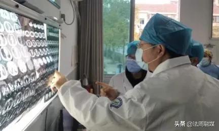 优质服务下基层——省胸科医院专家组来澧县结防所临床指导