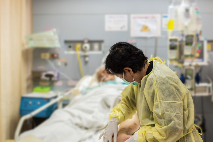 24岁男子百草枯中毒，死亡过程记录：临终前后悔，家人却放弃治疗