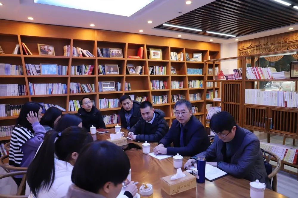寄畅以抒怀，惠风送暖意！这两家法学社的结对共建活动干货满满~