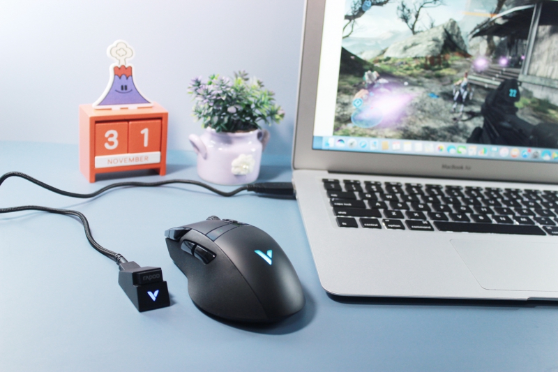 酷炫外设新选择—雷柏V10RGB幻彩背光无线充电游戏鼠标套装