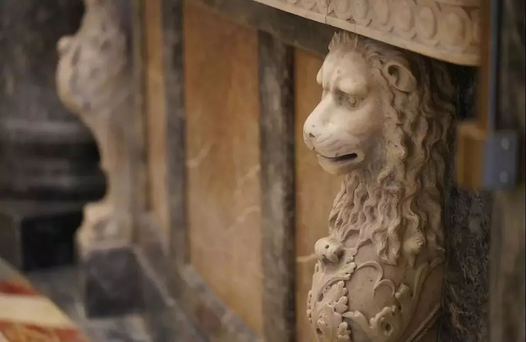 民国老银行与现代文明完美融合，星巴克玩出新高度