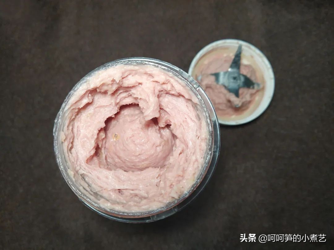 想吃牛肉丸不用买，教你在家自制牛肉丸，健康无添加，好吃又营养