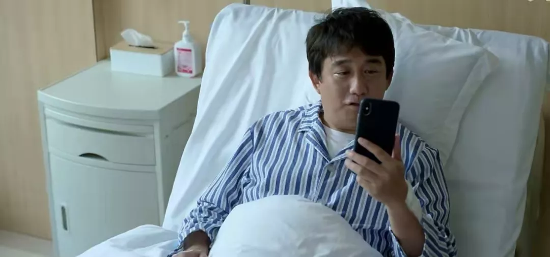 她没等到核酸结果，却等来爸爸的死讯