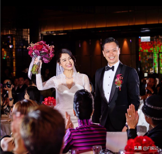 夫妻俩互相示爱！胡杏儿老公晒家庭六年前后变化照庆祝结婚6周年