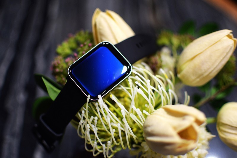 首款AMOLED高清彩屏 超视网膜全面屏 黑加手表