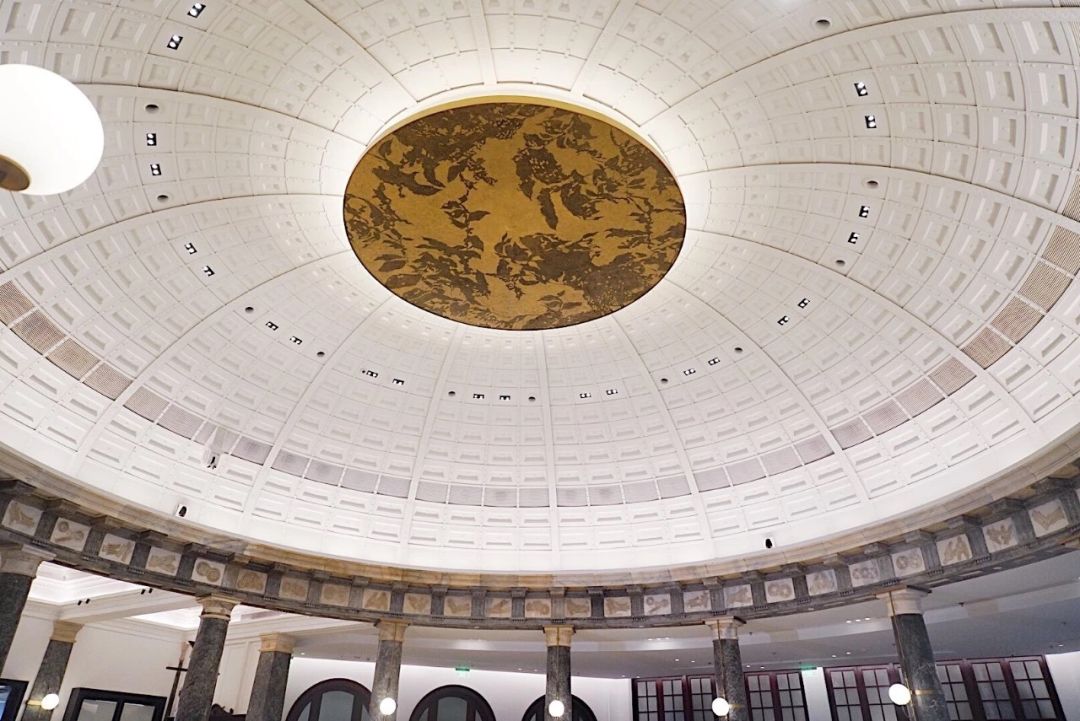 民国老银行与现代文明完美融合，星巴克玩出新高度