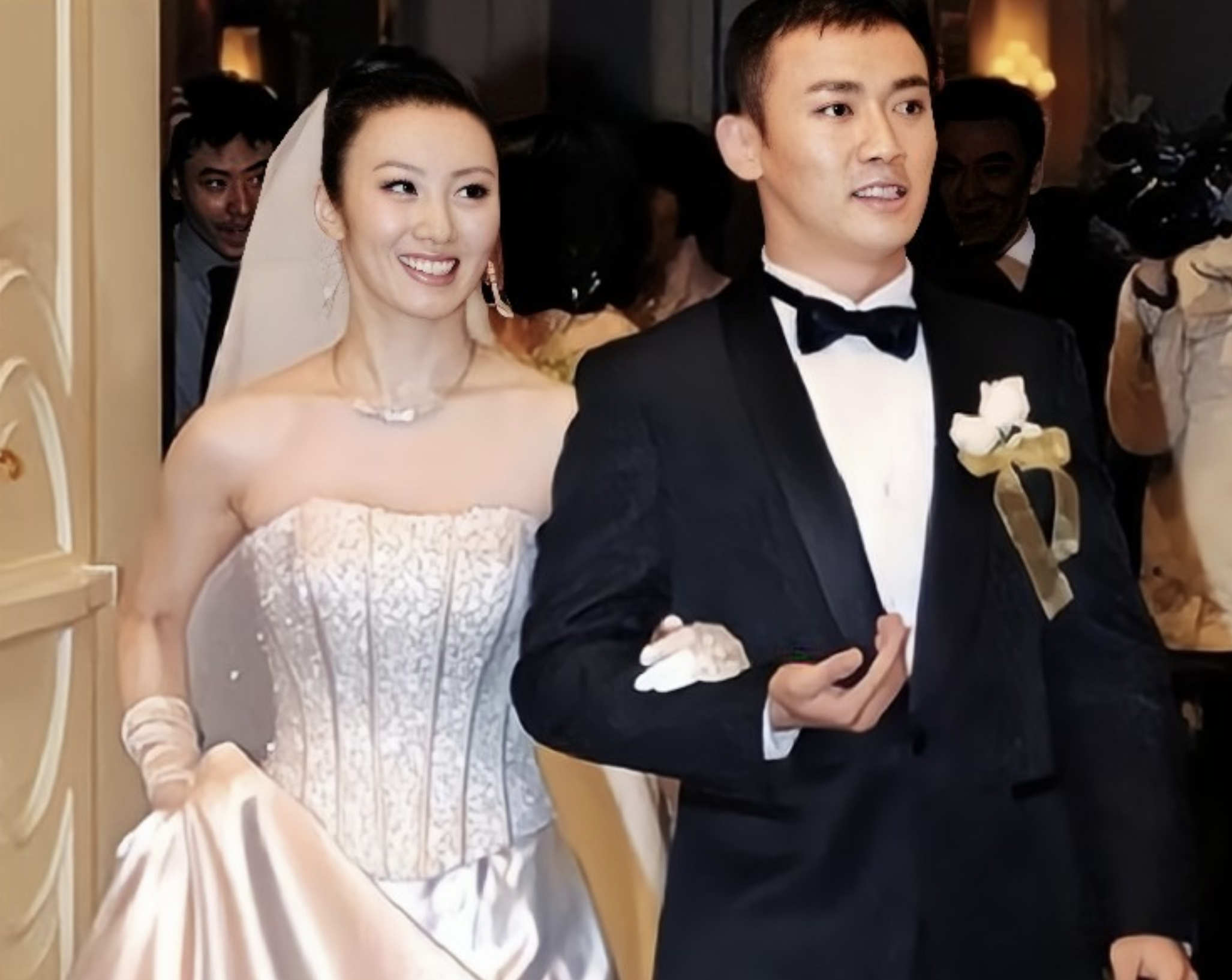 他们的婚礼浪漫又温馨,聂远的一番深情告白,更是让秦子越笑颜如花