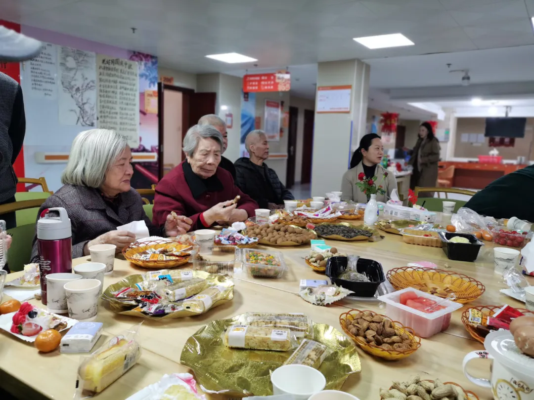 宋奶奶84岁生日会，幸福尽在不言中