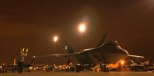 ���ӹ�������-20���-16��սϸ�ڣ�����ֱ�����й��桶׳־���ơ�