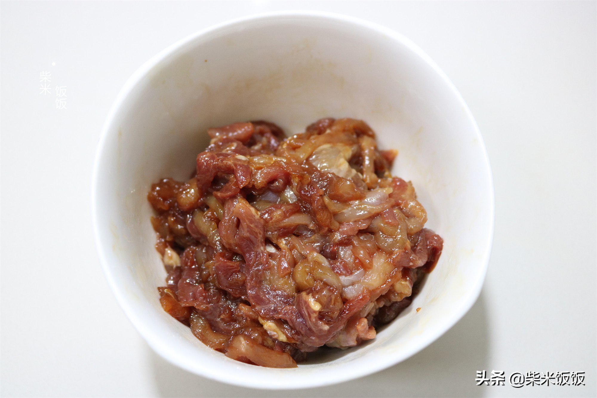 面条筋道，肉丝软嫩，这碗青椒肉丝面太香了，我家常做