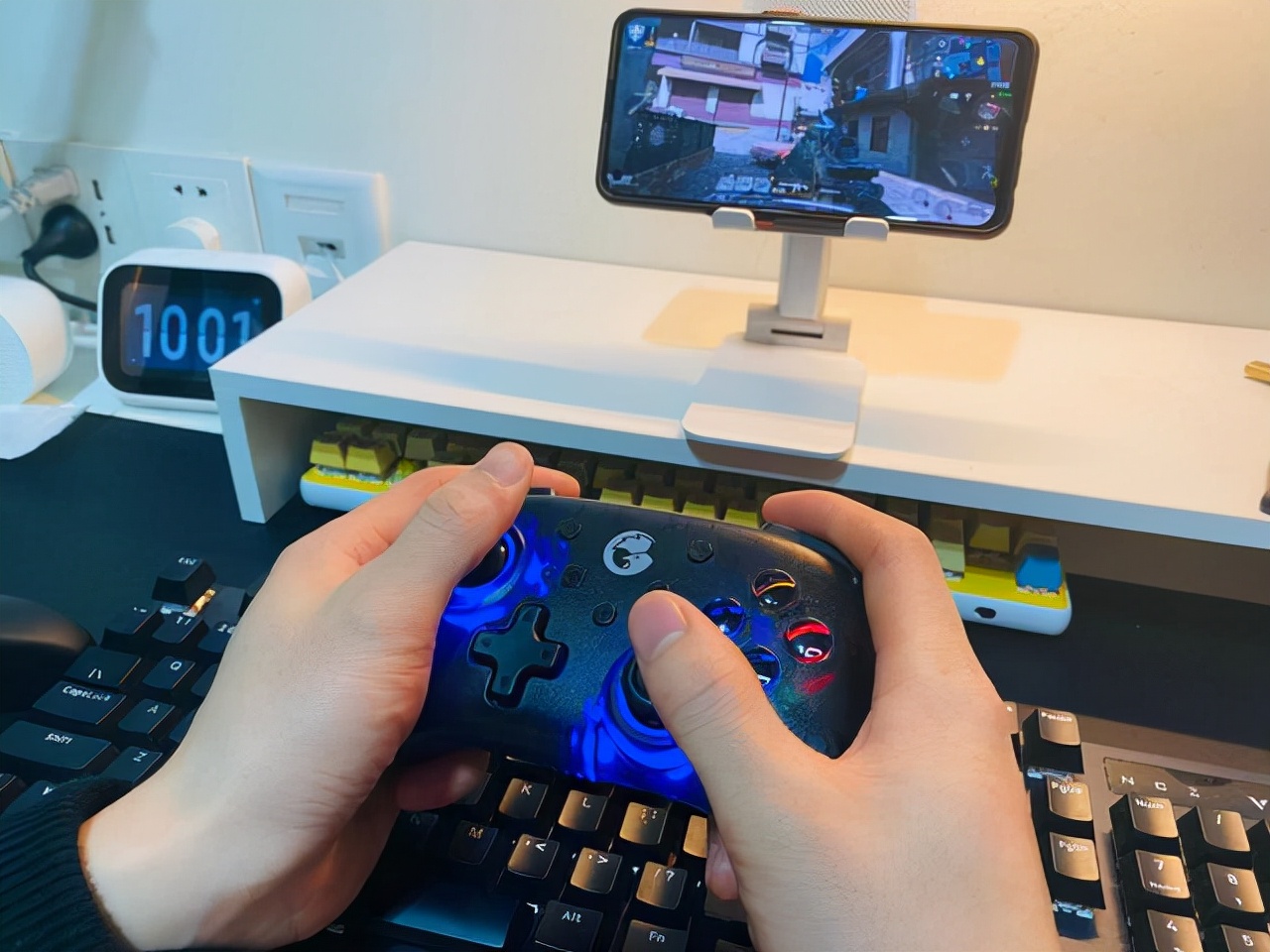 小而美新传承，盖世小鸡T4 Mini体验，操作灵敏+炫酷灯效